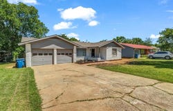107 Rosedale Avenue, Keene, TX 76059