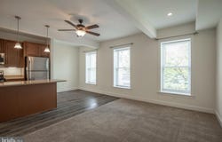 30 W STATE STREET, DOYLESTOWN, PA 18901