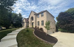 342 Steeplechase Dr, Cranberry Twp, PA 16066