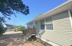 14 Jonathan Drive, Manahawkin, NJ 08050