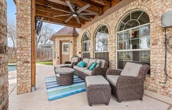 1812 Rolling Ridge Drive, Grapevine, TX 76051