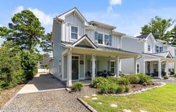 304 W 11th Street, Southport, NC 28461