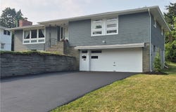 210 Ridgecrest Road, DeWitt, NY 13214