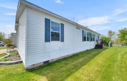 6347 Kingsway Dr., Fenton, MI 48430