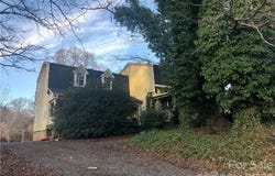 605 Dallas Stanley Highway, Dallas, NC 28034