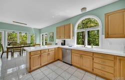 3856 Rooster Ridge Lane, Defiance, MO 63341