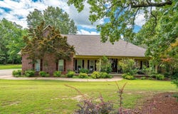170 Parkway Square, Pearcy, AR 71964