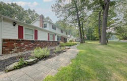 38 Shadow Wood Way, Clifton Park, NY 12019