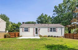 120 Valleyview Dr, Cranberry Twp, PA 16066