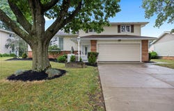 5632 Pinnacle Park Drive, Seven Hills, OH 44131