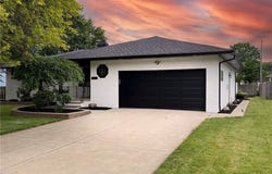 15902 Galemore Dr, Middleburg Heights, OH 44130