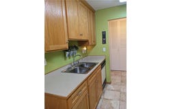 2800 Hillsboro Avenue N, New Hope, MN 55427