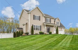 81 Golden View Drive, Johnston, RI 02919