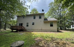 2149 Valley View Drive, Bushkill, PA 18324