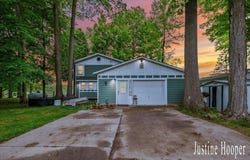 10131 Birch Drive, Riverdale, MI 48877