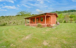 7328 Robinette Valley Road, Duffield, VA 24244
