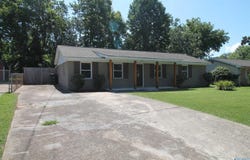 2408 Yorkshire Drive SW, Huntsville, AL 35803