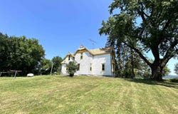 9867 County Road E, Tomah, WI 54660