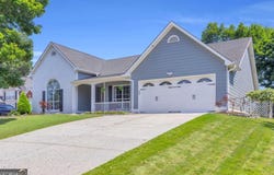 499 Running Doe, Suwanee, GA 30024