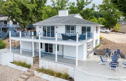 22 Emerald Lane, Lake Ozark, MO 65049