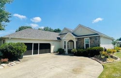 866 Auburn Drive, Sikeston, MO 63801
