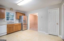 1560 Red Briar, Jonesboro, GA 30236