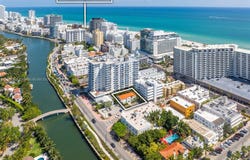 241 28th St, Miami Beach, FL 33140