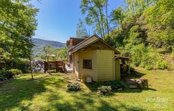 19 Hominy Branch Road, Hendersonville, NC 28792