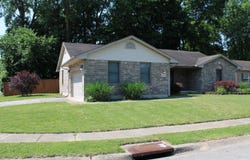 108 Esther Drive, Lewisburg, OH 45338