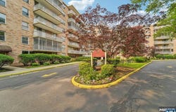 530 Valley Road, Montclair, NJ 07043