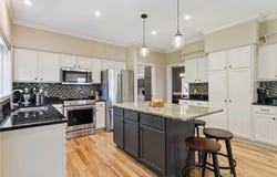 2215 Stone Creek Lane E, Chanhassen, MN 55317