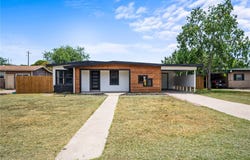 1204 Rose Drive, Alice, TX 78332