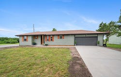 109 Aaron Dr, Andover, KS 67002