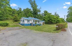 300 Wallace Pike, Bristol, VA 24202