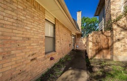 604 Windgate Court, Arlington, TX 76012