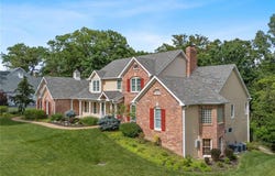 16427 Andraes Drive, Chesterfield, MO 63005