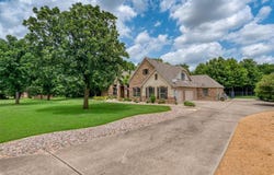 136 Whispering Winds Drive, Gunter, TX 75058