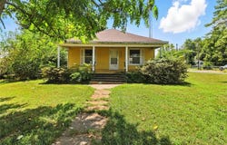 300 E Clouse Street, Mountain Grove, MO 65711