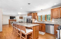 23 Aspen Lane, Smithfield, RI 02828