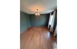 806 Bitterroot Court, Athens, IL 62613
