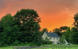 32 Old Fairgrounds Road, Readfield, ME 04355