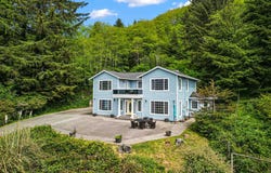 17245 N Highway 101, Smith River, CA 95567
