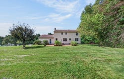 54 Blossom Hill Rd, Clinton Twp., NJ 08833-4359