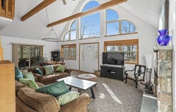 225 N Arrow Drive, Pocono Lake, PA 18347