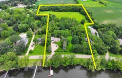15290 250th Ave, Spirit Lake, IA 51360