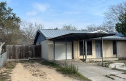 803 Continental Drive, Three Rivers, TX 78071