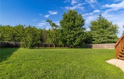 1902 NE Lake Drive, Smithville, MO 64089