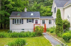216 Dunstable Rd, Chelmsford, MA 01863