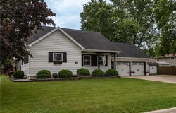 402 7th Street SE, Stewartville, MN 55976