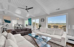 1001 S Topsail Drive, Surf City, NC 28445